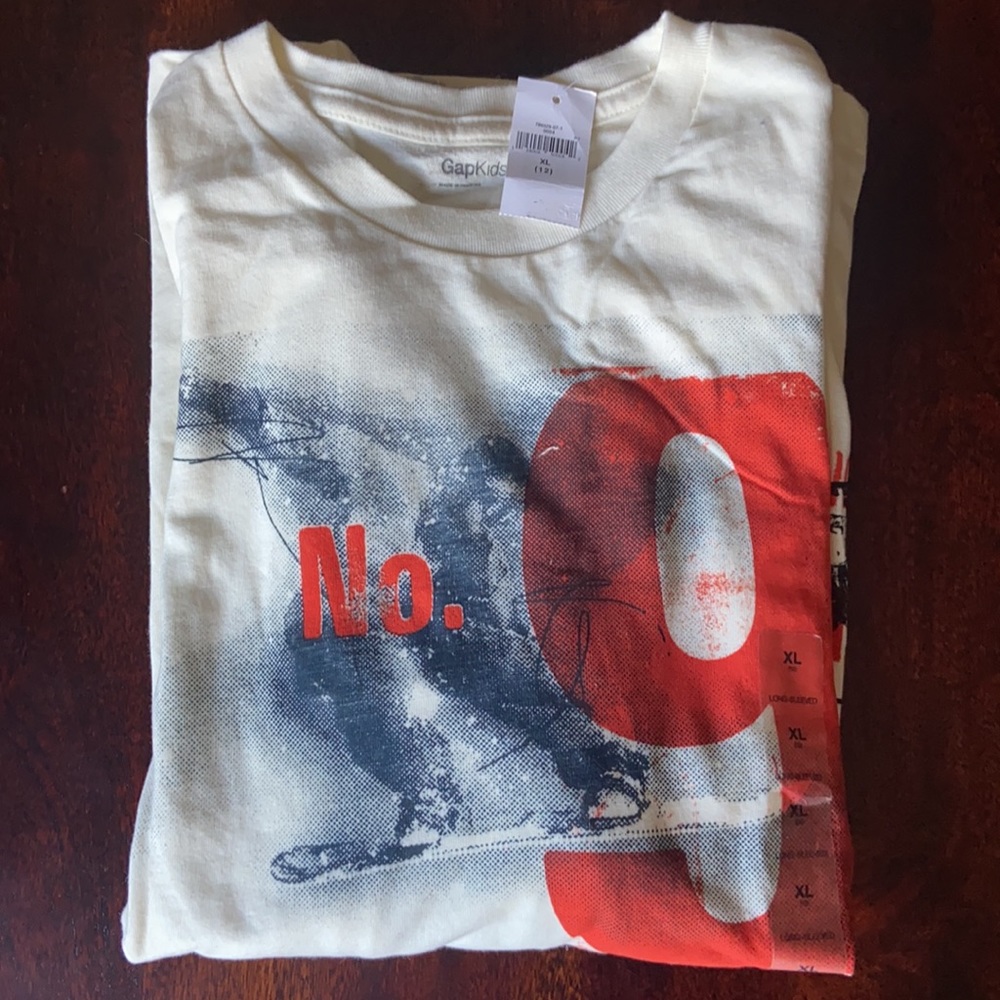 Boys Gap long sleeve tee shirt